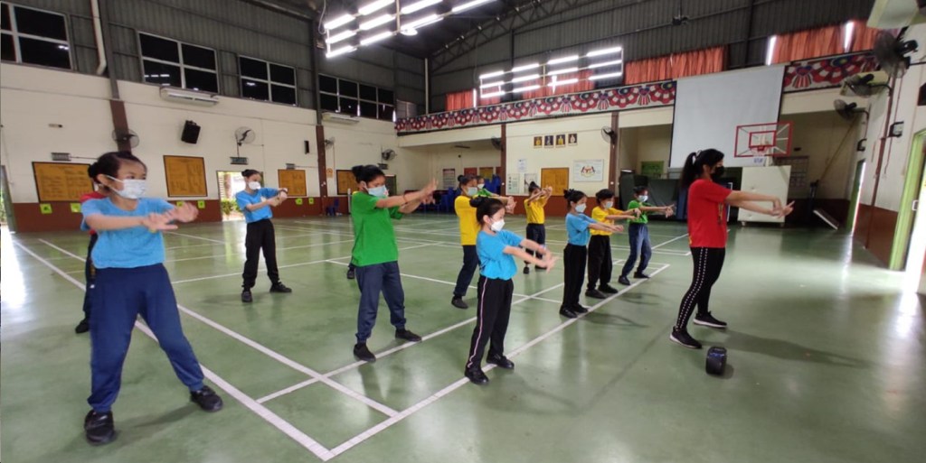 无拉港华小上课啦！