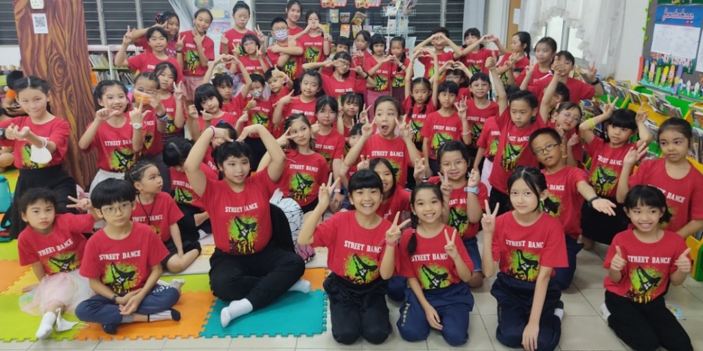 中秋晚会表演成功