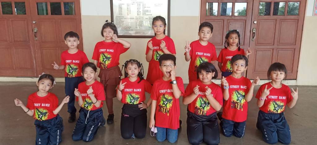 光汉华小儿童节表演！全部学生都是第一次表演哦！