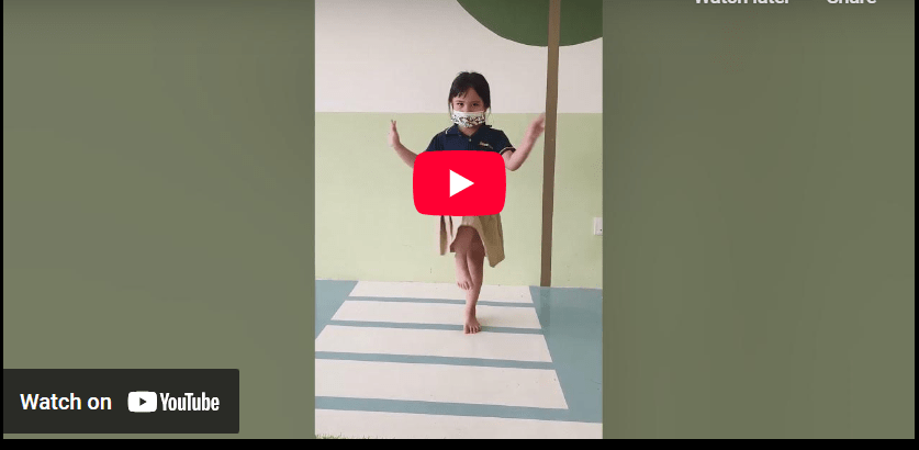 Flower-Jisoo 5years old student is dancing Flower by Blackpink&nbsp;Jisoo🤩